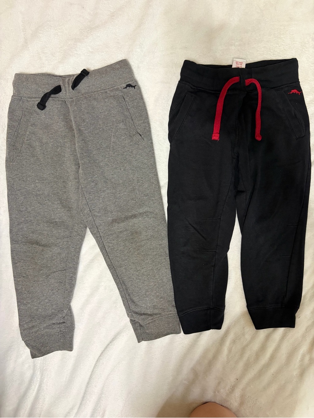 Tommy Bahama Kids Gray & Black Sweatpants Set 5/6